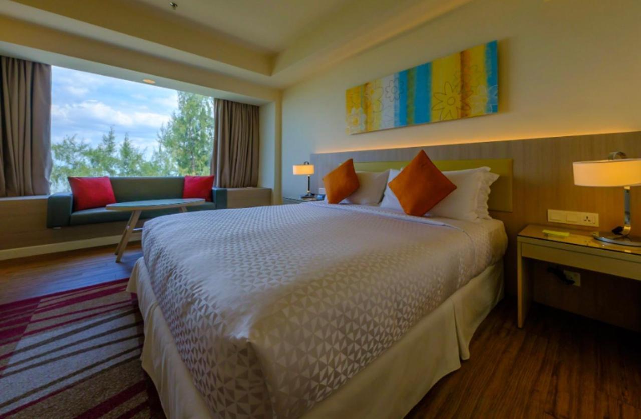 Mercure Penang Beach Tanjung Bungah  Exteriér fotografie