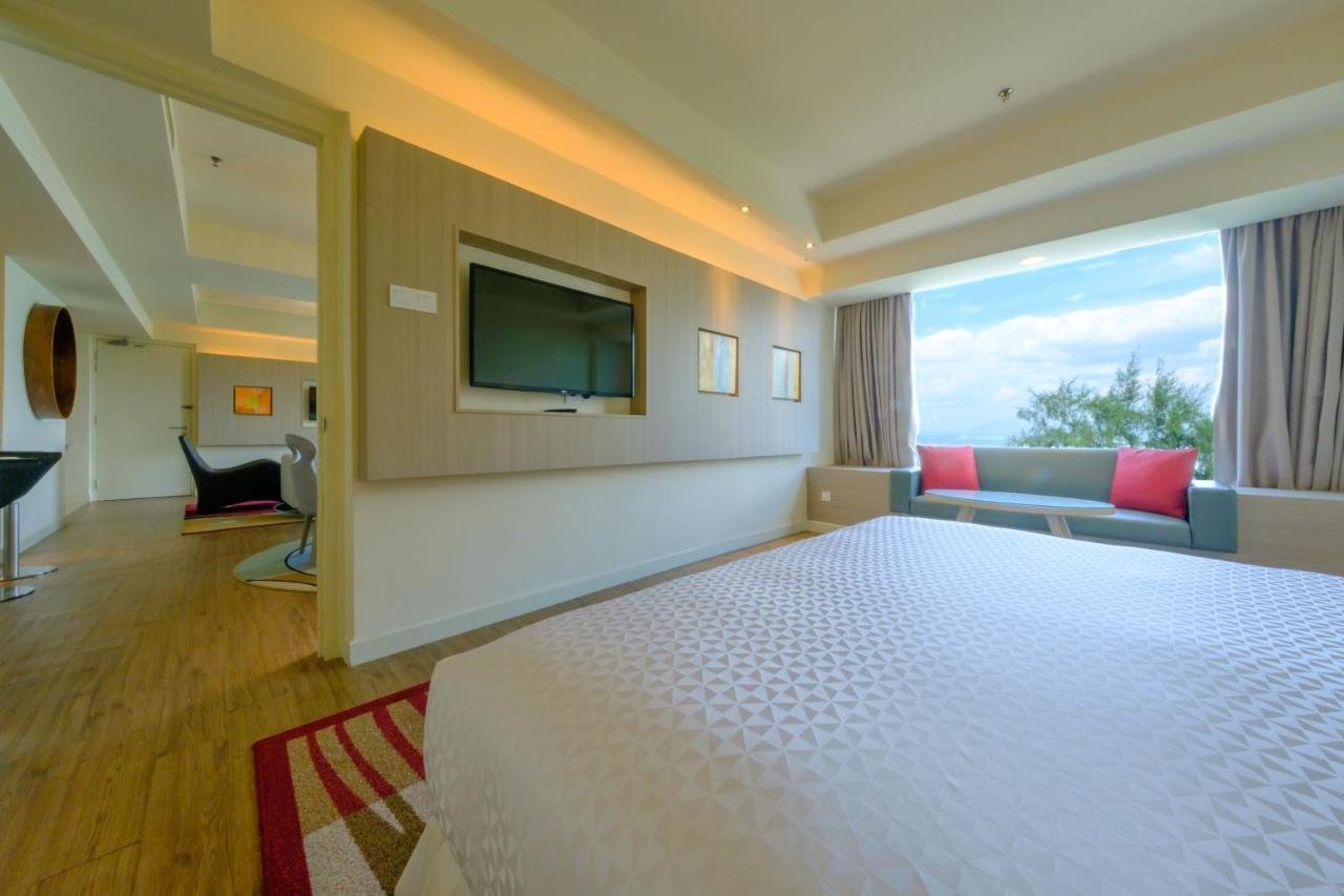 Mercure Penang Beach Tanjung Bungah  Exteriér fotografie